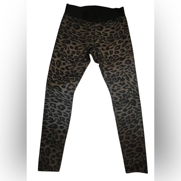 HUE Animal Print Ponte Knit black gold Legging LEOPARD SIZE Medium - Picture 4 of 9